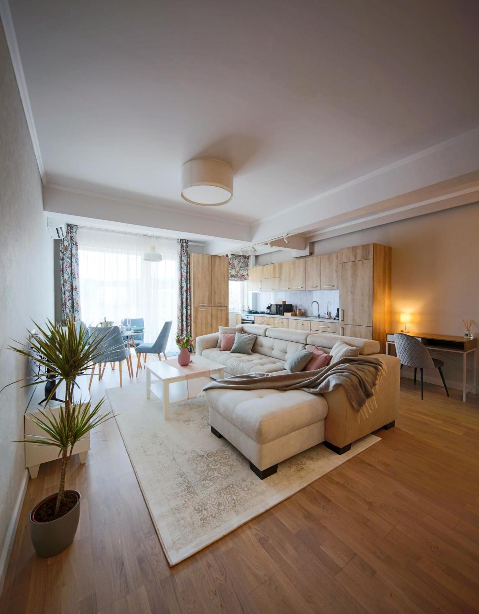 Stylish Condo - Parking And Balcony كلوج-نابوكا المظهر الخارجي الصورة